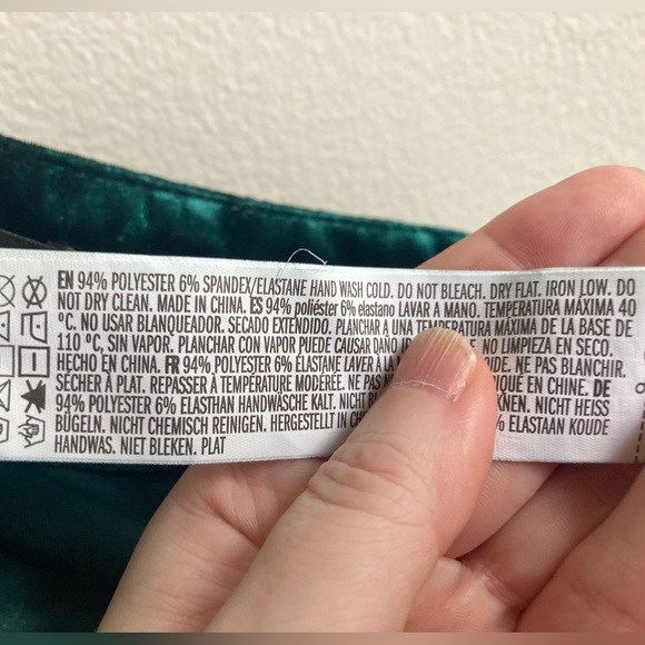 Green Crushed Velvet Palazzo Pants, Forever 21 - Picture 11 of 12